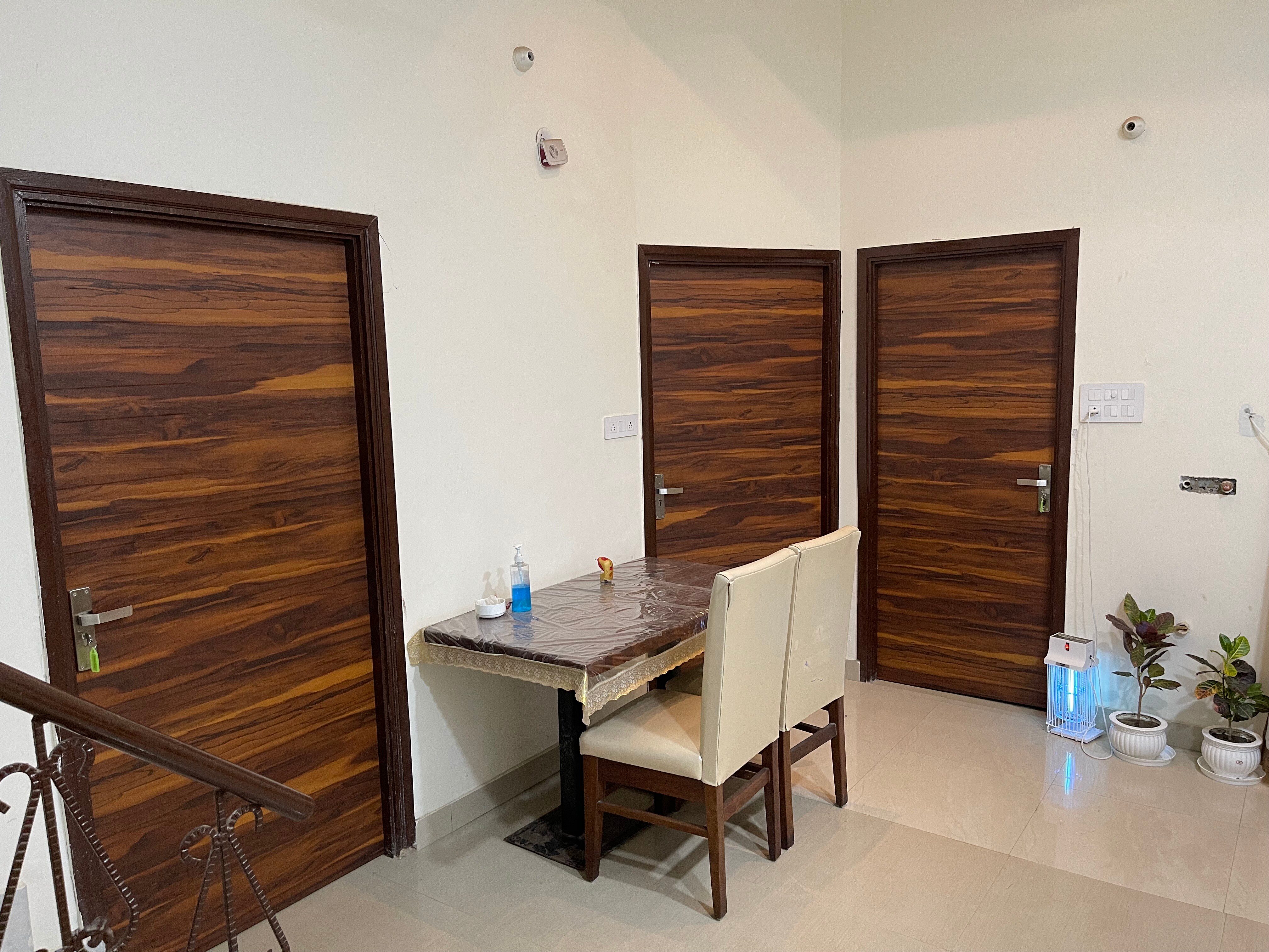 Homestay Comforts | 500m from Airport - Tap to explore photos