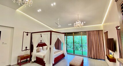 Zara's Resort Room Type - Royal Suite