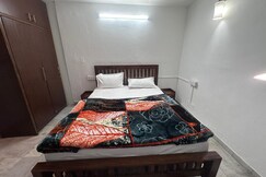 The Raveesh Apartment D72