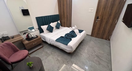 Revelon Grand Hotel Room Type - Classic Room