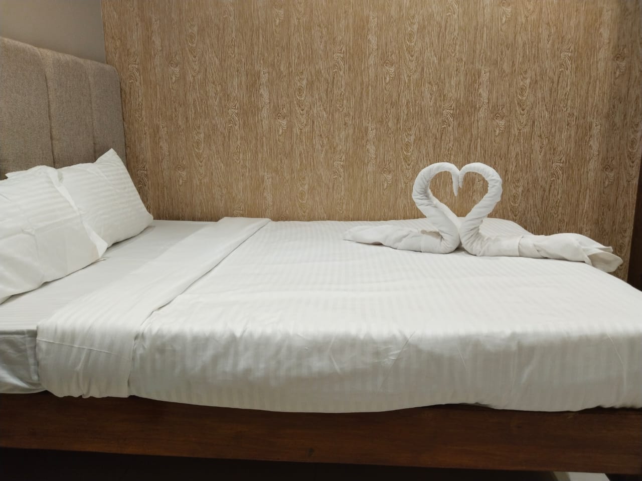 HOTEL AMRUTA BHOJANA-100MTRS FROM JAGANATH TEMPLE - Tap to explore photos