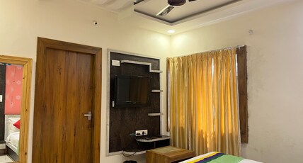HOTEL SWASTIKA INN Room Type - Deluxe Room (AC)