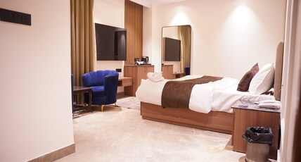 HOTEL ELVILLA Room Type - Suit Room