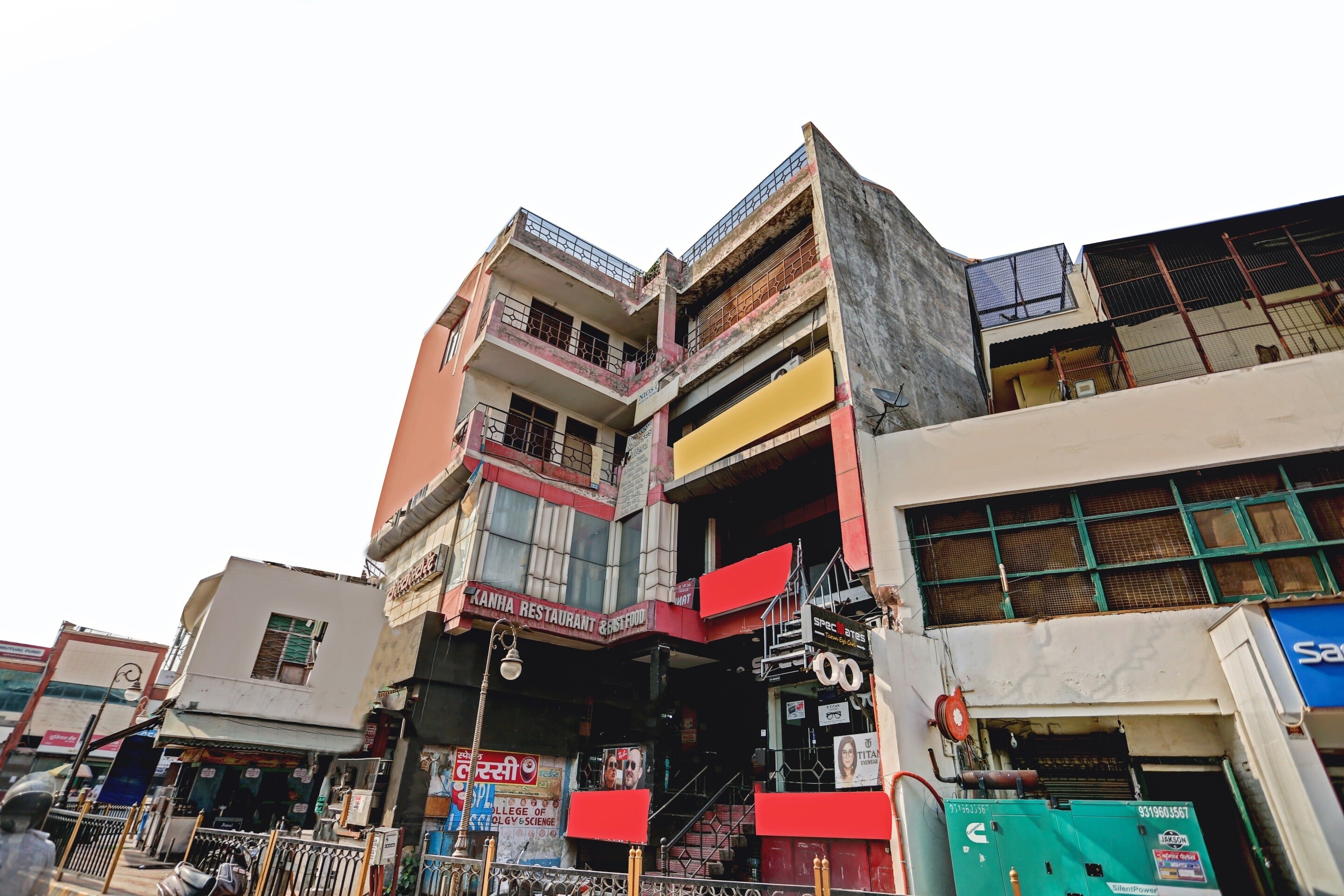 HOTEL O KUNJ - Tap to explore photos