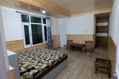 Miidway Homestay