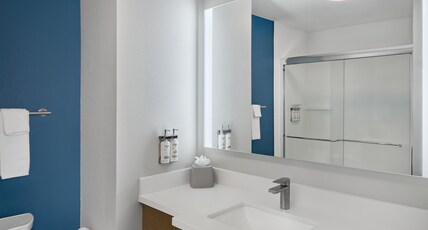 Holiday Inn Express Hotel and Suites - Odessa Room Type - STANDARD ROOM