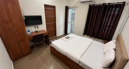 Grace Apart Hotel Kochi Room Type - DELUXE ROOM WITH BALCONY