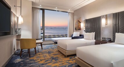 Hilton Istanbul Bakirkoy Room Type - TWIN DELUXE ROOM SEA VIEW Hilton Istanbul Bakirkoy Room Type - TWIN DELUXE ROOM SEA VIEW