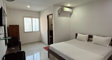 SLV ROYAL RESIDENCY HOTEL Room Type - Superior A/C Room