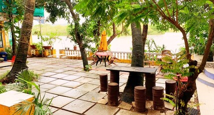 Serene Waters Homestay | Rooms & Pool Room Type - Serene Waters Family suit
