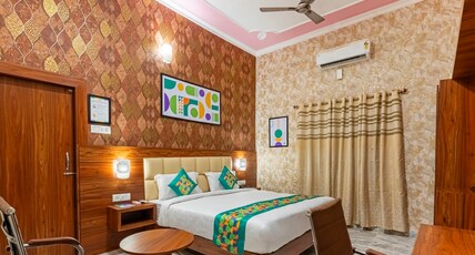 Treebo Una Regency - Near Danapur Railway Station Room Type - Deluxe Room