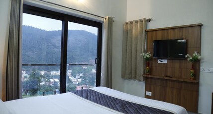 May Flower Cottage Room Type - Premium Room With Balcony
