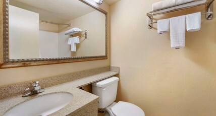 Best Western International Speedway Hotel Room Type - 1 King Bed, Non-Smoking, Balcony, Flat Screen Television, Refrigerator, Full Breakfast