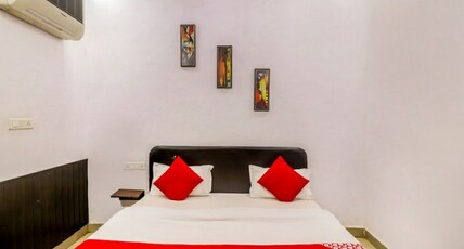 Fabroom Suites Room Type - AC Fab Rooms (Deluxe)