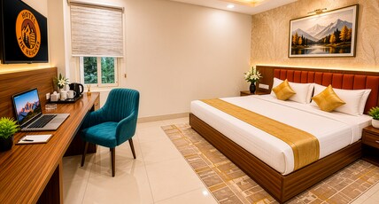 Hotel The Heights Room Type - Executive Room with Working Desk
