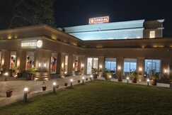 Cordial Hotel & Range Eats Restaurant