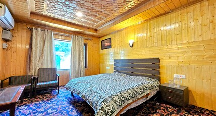 JKTDC Hotel Kongposh Sonamarg Room Type - Deluxe Room