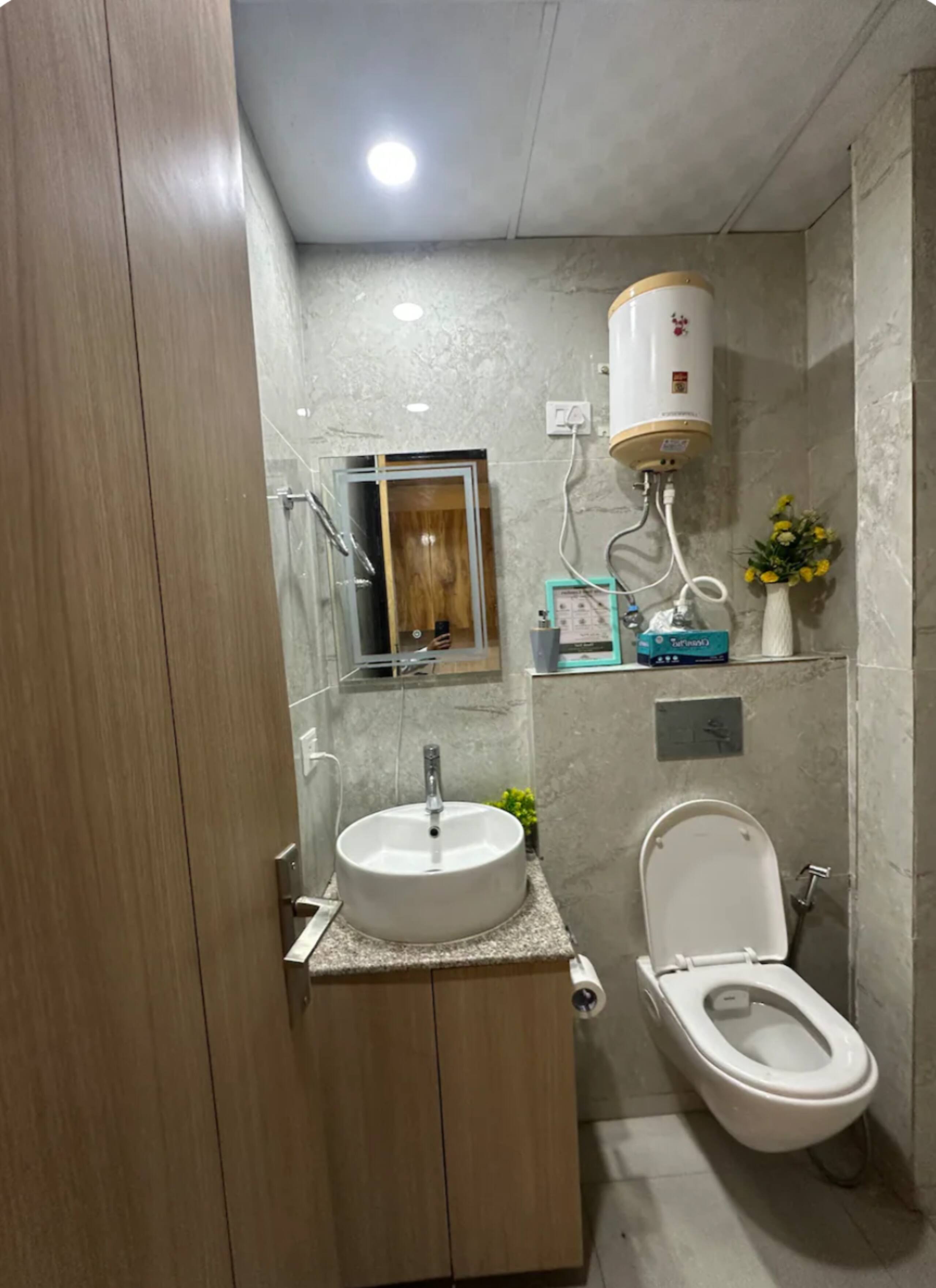 The Delta Nest Homestay - Tap to explore photos