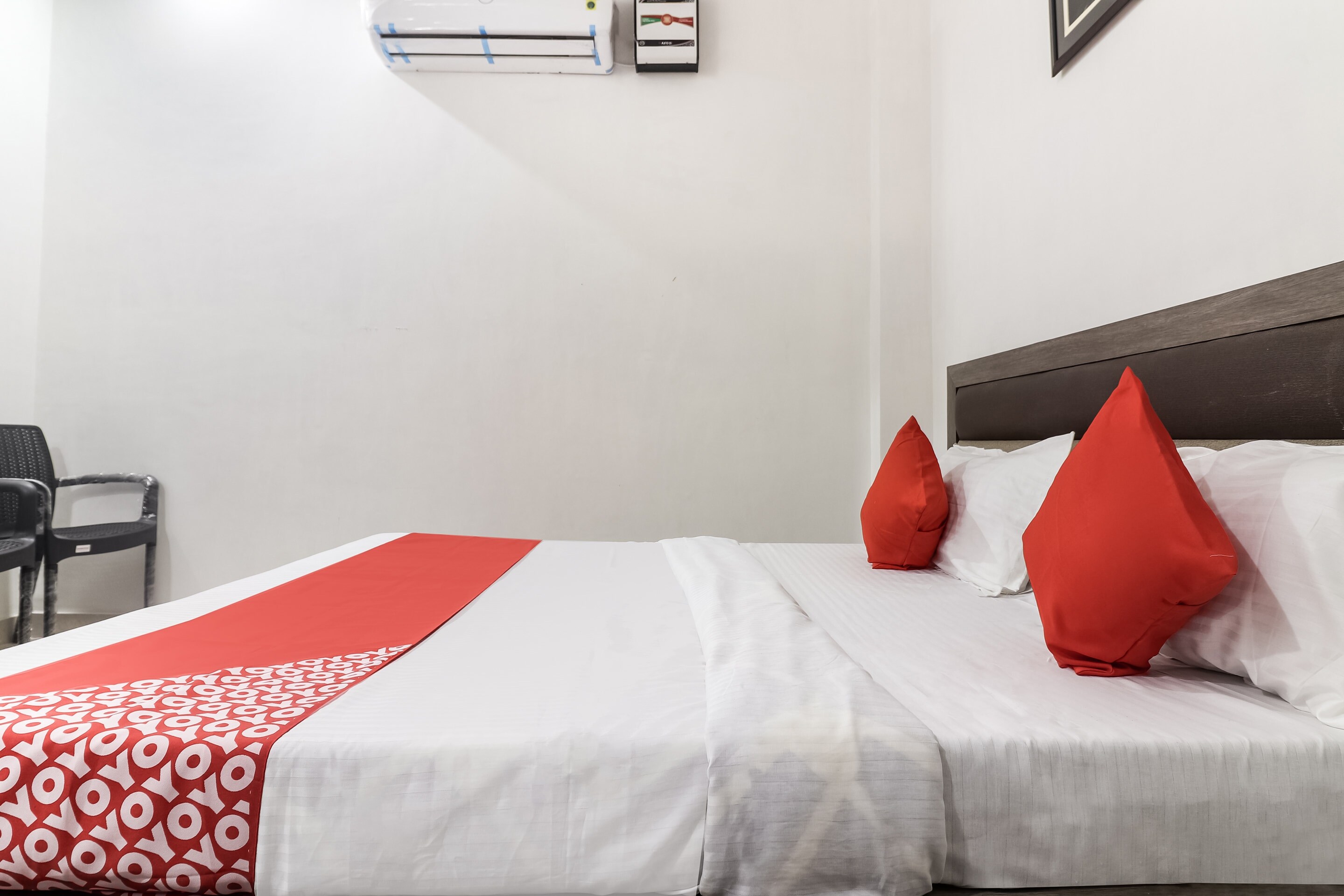 Hotel O Diamond Star - Tap to explore photos