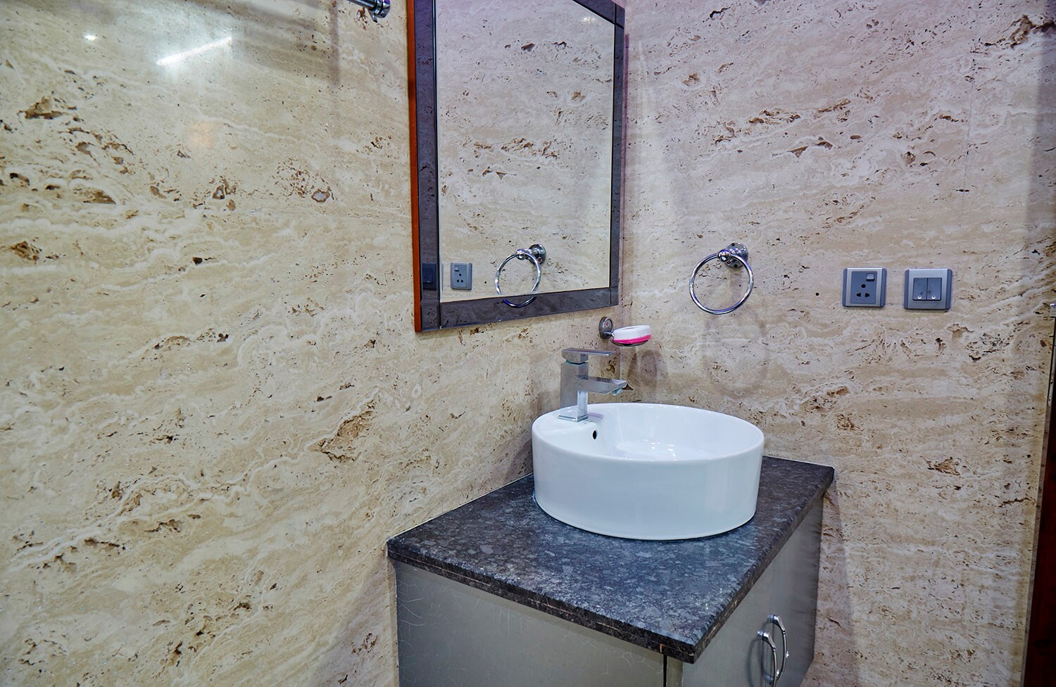 Kapoor Residency Greater Noida - Tap to explore photos