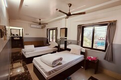 SHREE BALAJI GUESTHOUSE