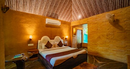 Lohagarh Corbett Resort Room Type - Village Theme Luxury Room with Plunge Pool