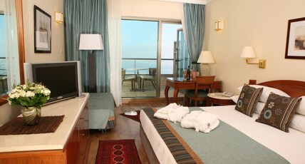 Crowne Plaza HAIFA Room Type - 2 Twin Premium Bay View Furnished Balcony Sofa Bed