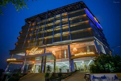 Sunday- Johor Bahru Near Mid Valley Southkey Formally Lace Boutique