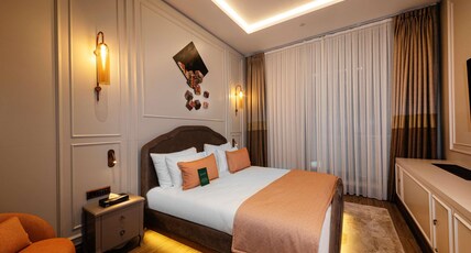 Levni Istanbul Hotel Handwritten Collection Room Type - Executive Suite with 1 king-size bed and 2 single beds Levni Istanbul Hotel Handwritten Collection Room Type - Executive Suite with 1 king-size bed and 2 single beds