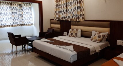 Hotel Golden Palms Room Type - Triple Ac Room