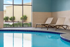 Holiday Inn Express & Suites WAYCROSS