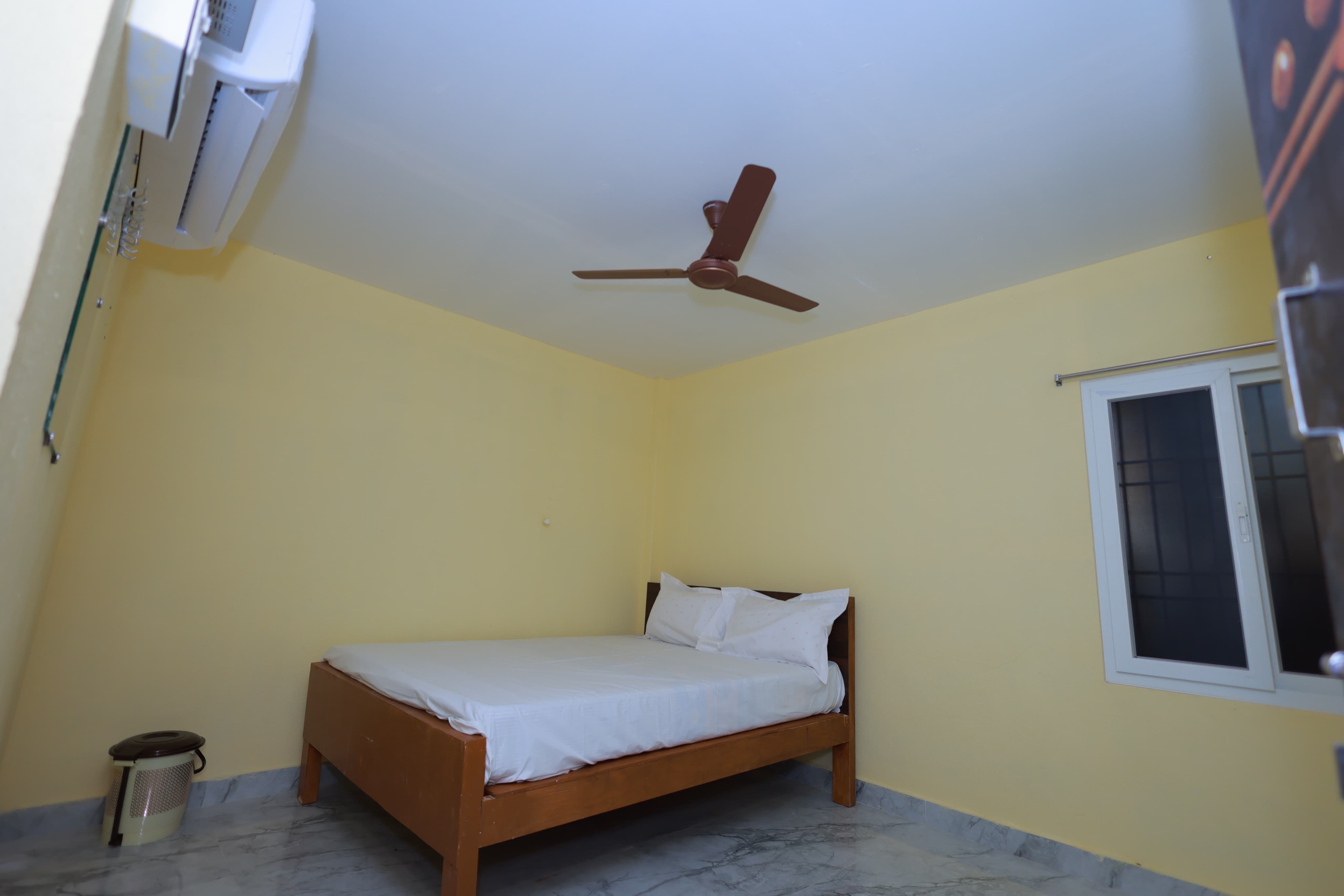 MSN HOMESTAY - Tap to explore photos
