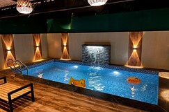 Cozycub Stays DreamsKape Villa in Lonavala, 4bhk with Pool and Zacuzi