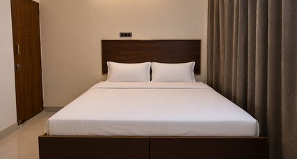 Elegant Private Room for a Comfortable Stay Room Type - Bedroom 1
