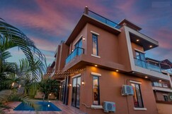 Martini Villa by Aquastay
