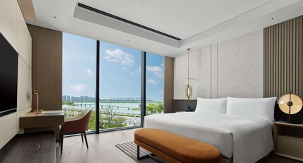 Hilton Changshu Room Type - KING TWO BEDROOM SUITE