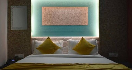 Hotel Shanti Palace Room Type - Super Deluxe Rooms