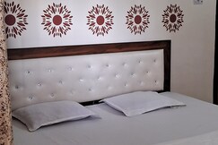 Shri Ram Priya Kunj Atithi Niketan