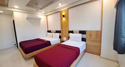 HOTEL SHIVAAY Room Type - 3 Bedded Premium Family Room