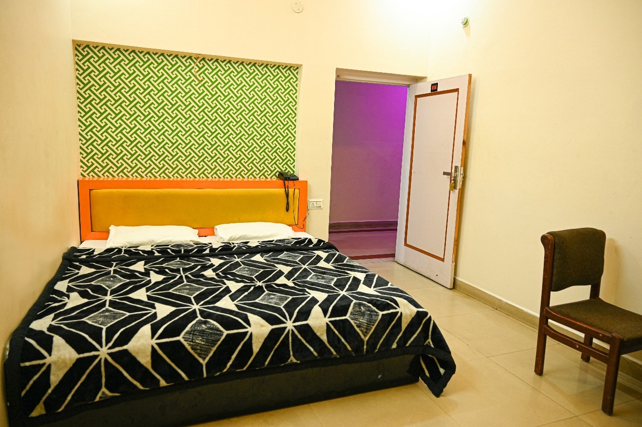 Rainbow Hotel - Tap to explore photos