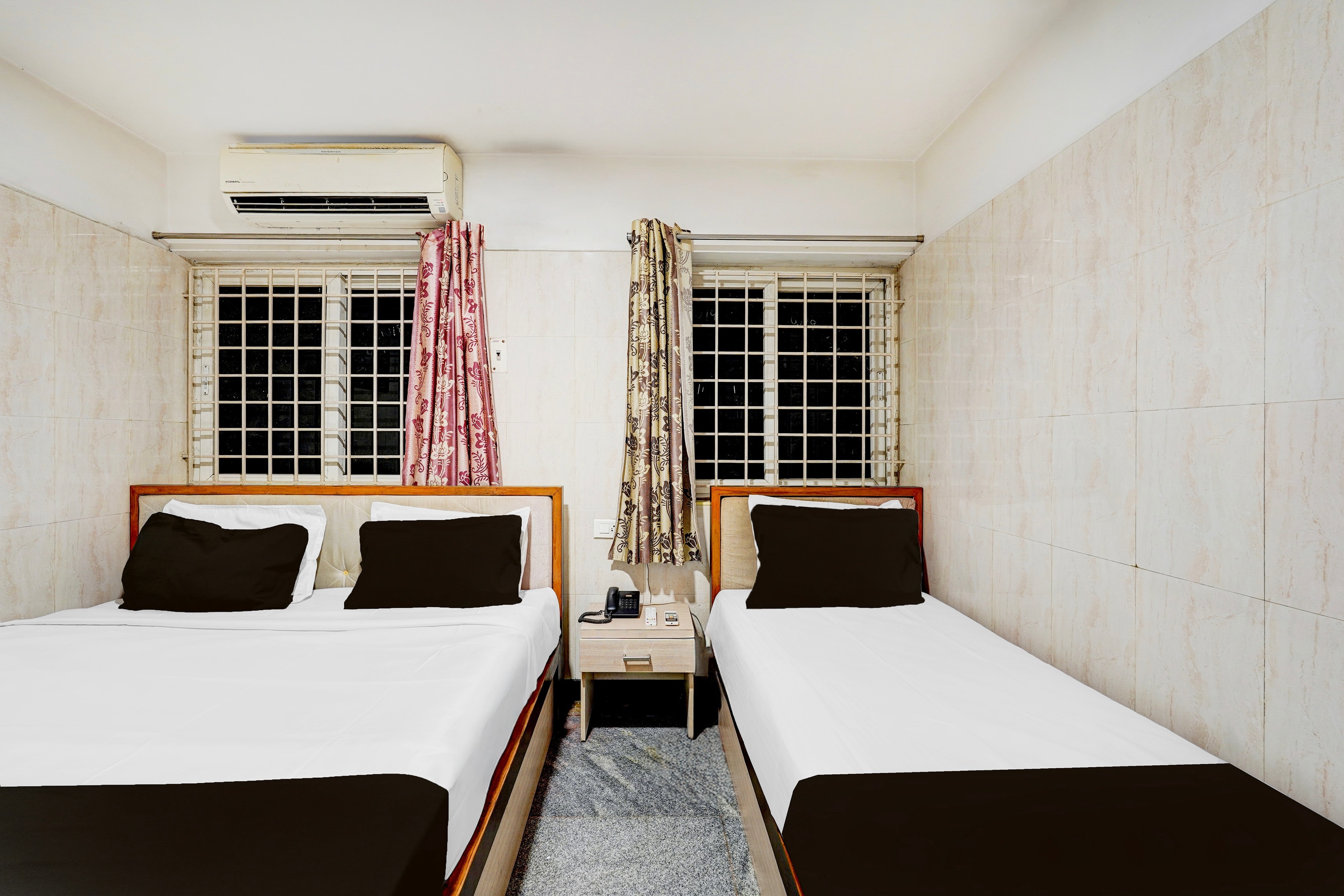 Hotel O Porur Formerly Jeya's Elite - Tap to explore photos