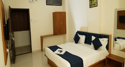 Hotel Sai Charan Lodging Room Type - Standard AC Room