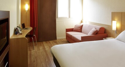 ibis Roanne Room Type - Standard Room with 1 double bed