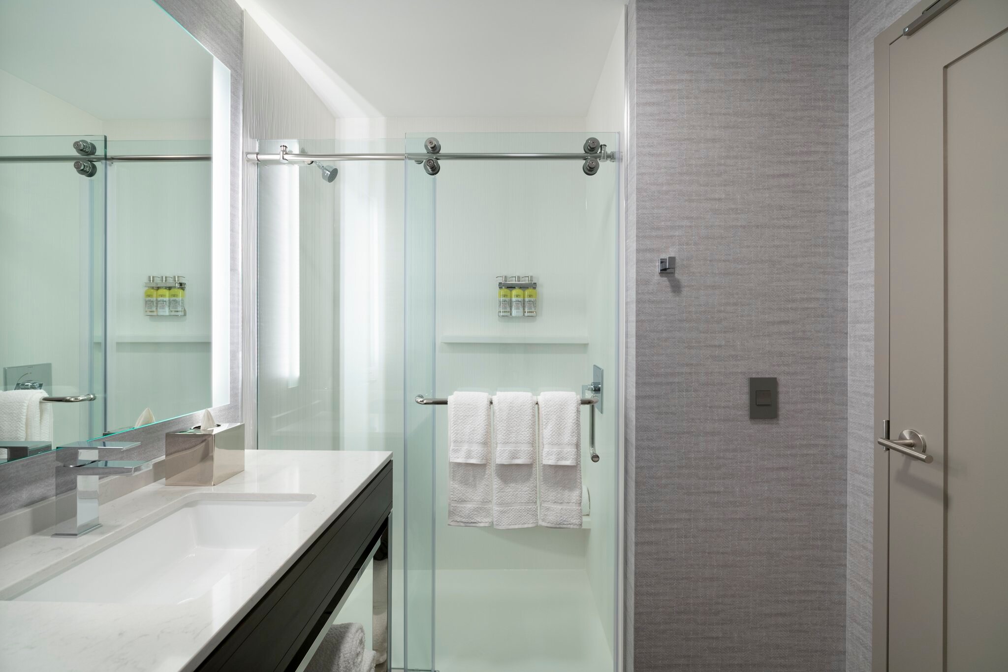 Staybridge Suites BOSTON LOGAN AIRPORT - REVERE - Tap to explore photos