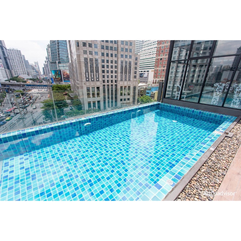 Hotel Clover Asoke - Tap to explore photos