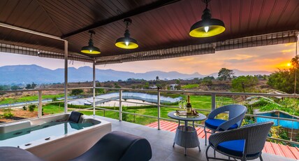 Kerbachi Wadi The Farm Room Type - Zagmag (Lake View Glass Room With Open Air Jacuzzi)