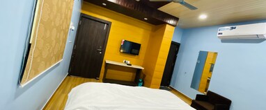 Manas AC Rooms