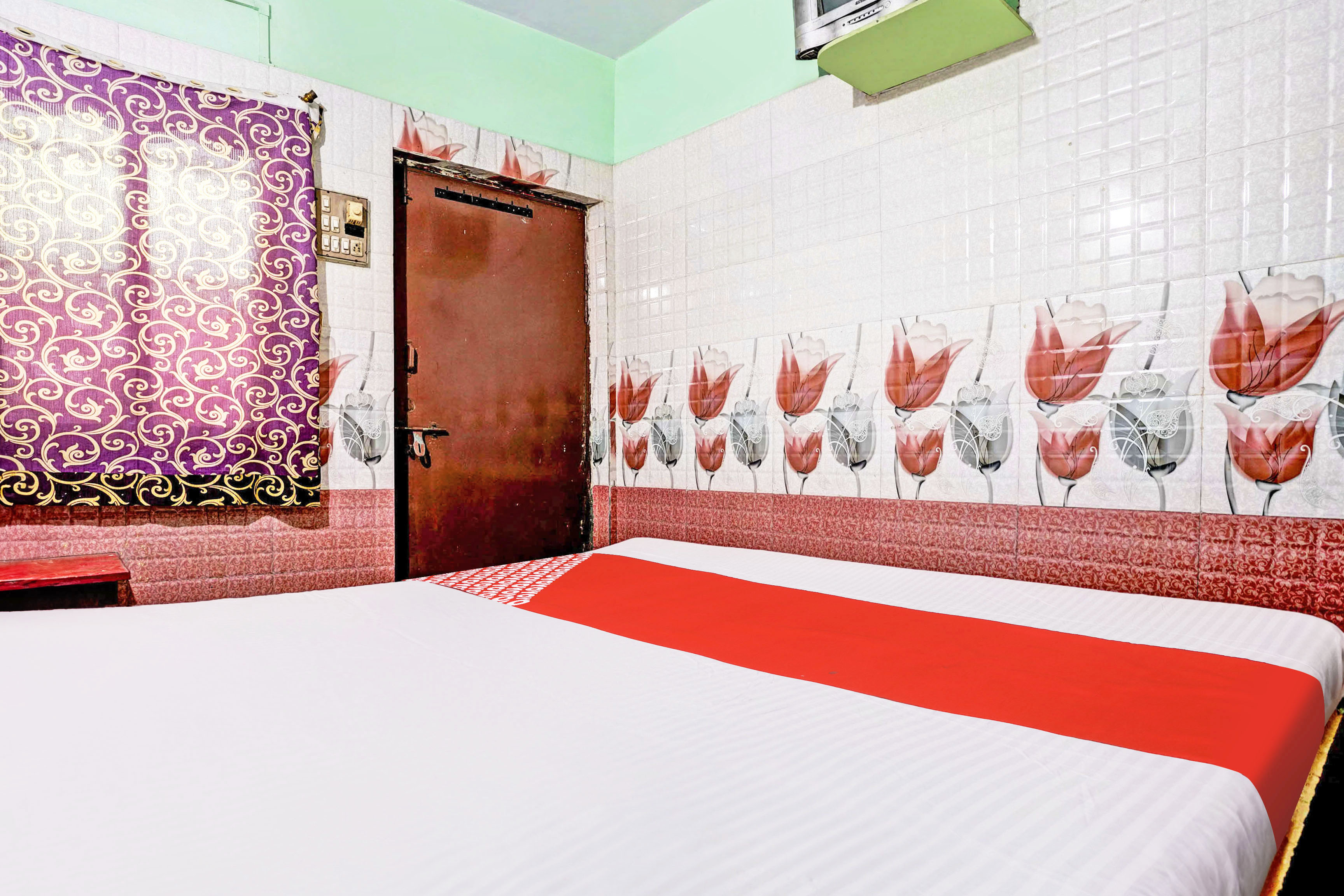 Hotel O Meera Guest House - Tap to explore photos