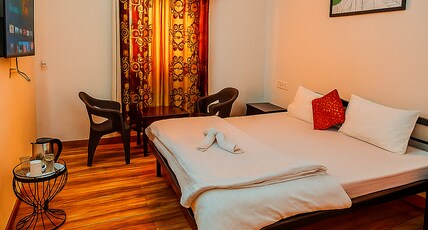 Hotel Lake Star Bistro Room Type - Luxury Room