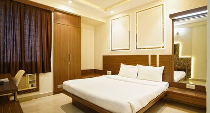 Kumar International Room Type - Standard Room - AC